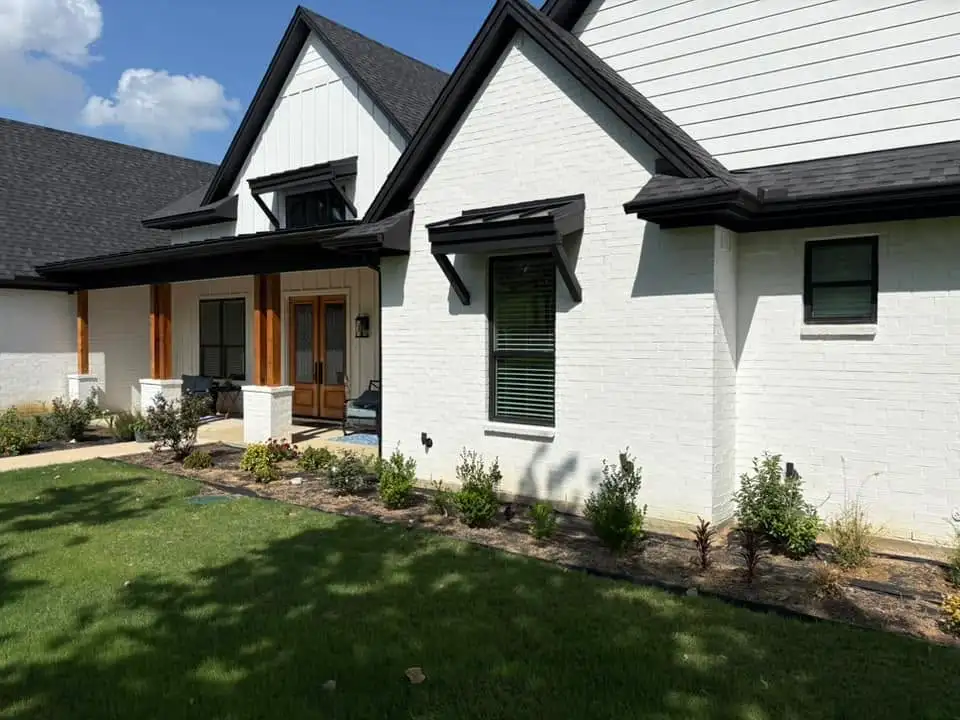 Modern farmhouse exterior — professional window cleaning in Burleson, TX